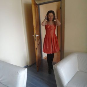 La quarantaine et déjà bien expérimentée Emilie - rencontre-Cougar-Marseille