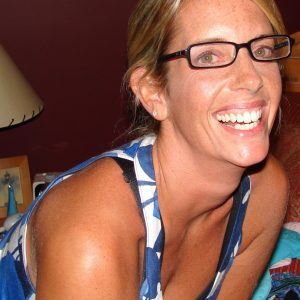 J’ai commencé une nouvelle série hier soir et j’ai vraiment besoin d’en parler ! Emilie - rencontre-Cougar-Rennes