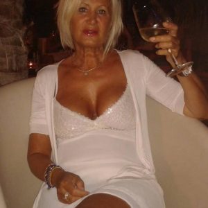 Nadia - rencontre-MILF-Nice