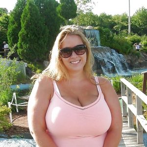 Amoureuse du plein air Julie - rencontre-Milf-Chelles