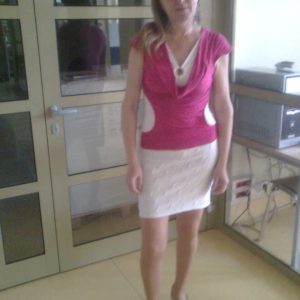 Lâche ton chapeau, viens en balade ! Nina - rencontre-Naturiste-Dijon