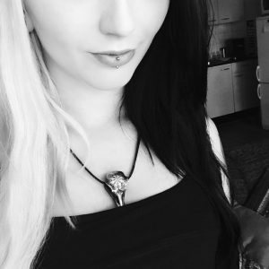 Jeune femme qui cherche à se faire démonter Lucie - rencontre-Teen-Lyon