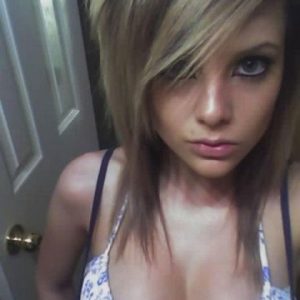 Nuit torride à Savigny-sur-Orge Léa - rencontre-Teen-Savigny-sur-Orge