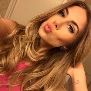 J’en ai marre, envie de m’amuser ! Nina - rencontre-Teen-Sète